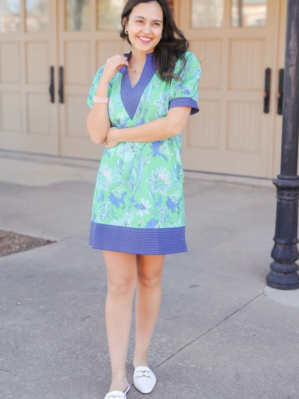 NWT Boutique Brand Entro Green Floral V-Neck Mini Dress